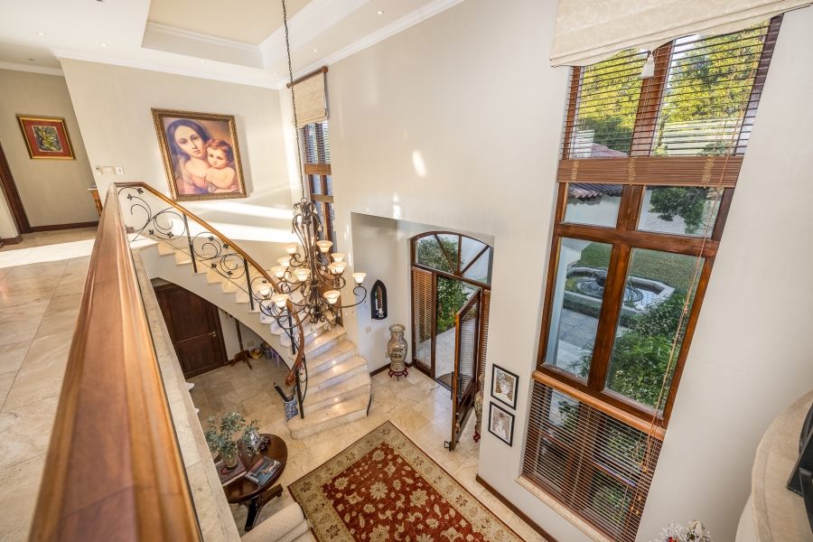 6 Bedroom Property for Sale in Klein Zevenwacht Western Cape